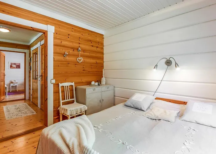 Kiviniemi By Interhome Hiukkajoki